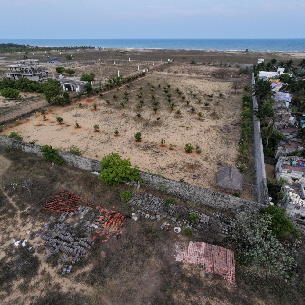 Beach Side Property At Paramankeni Near Mudhaliyar Kuppam Boat House. - Farmland in Paramankeni, ECR, Chennai 3.25 Acres for sale - listing image